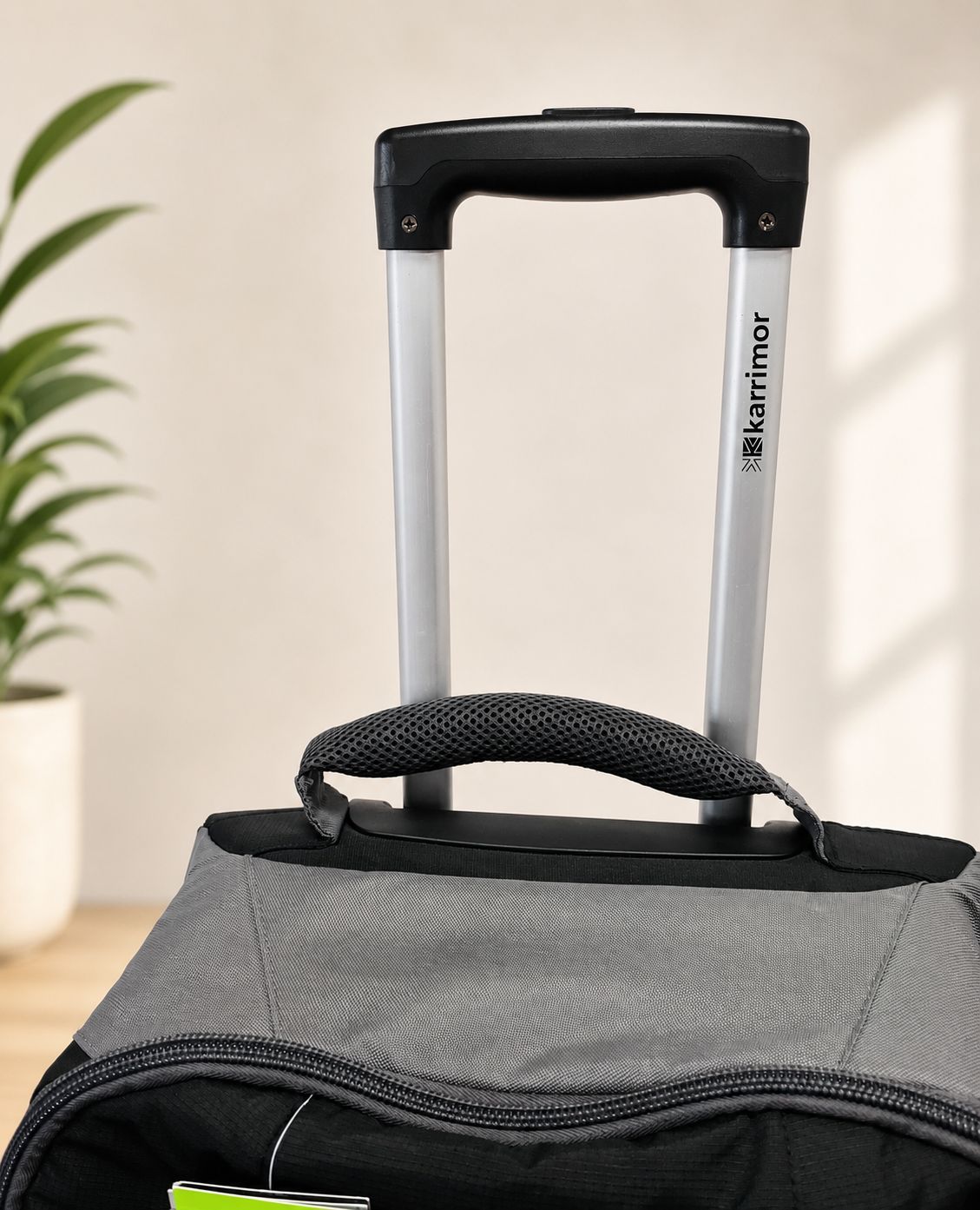 Overhead Cabin Trolley Backpack 55x40x20cm Karrimor Transit 40 Litre  2.5 Kg  Black/Grey